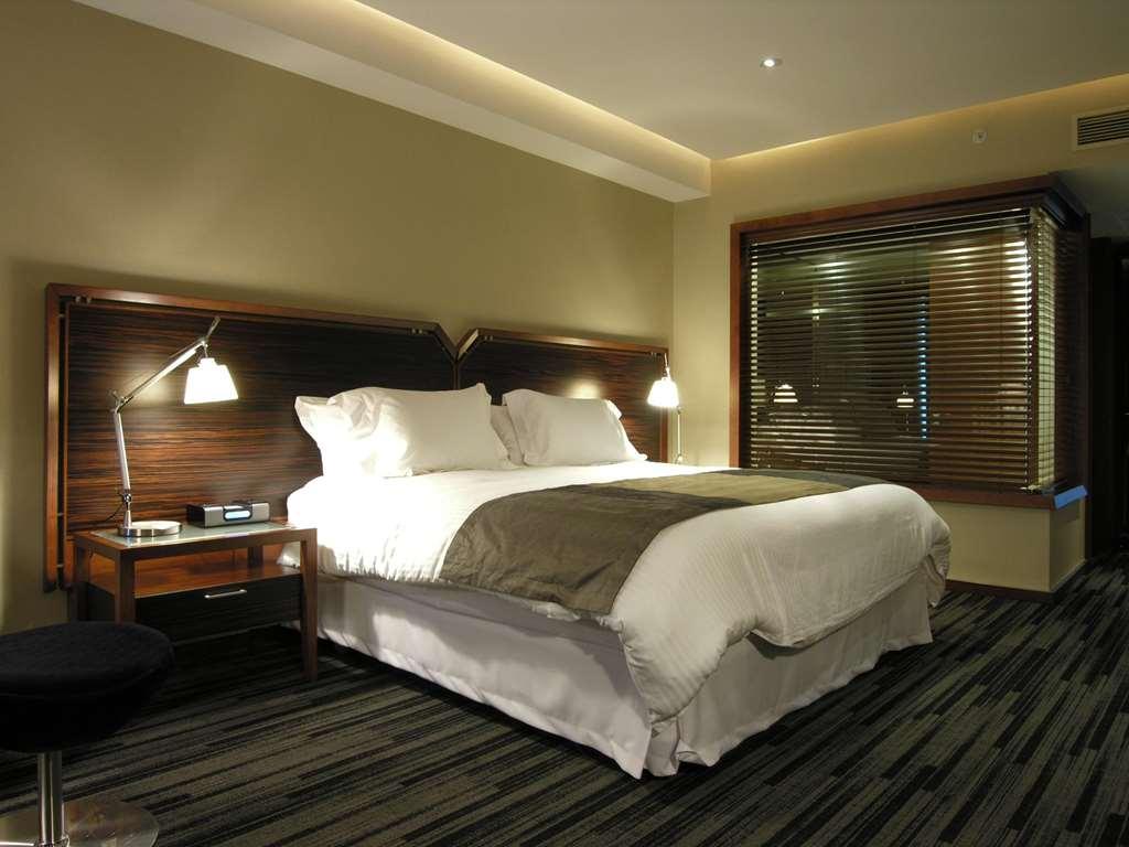 Hotel Dreams Valdivia Room photo A bedroom
