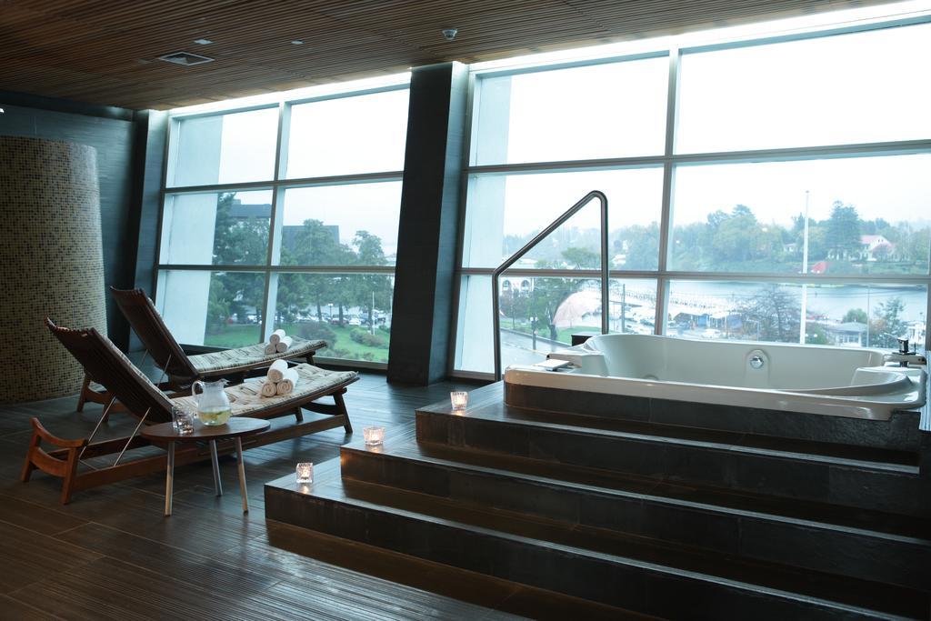 Hotel Dreams Valdivia Exterior photo The spa at the Hotel