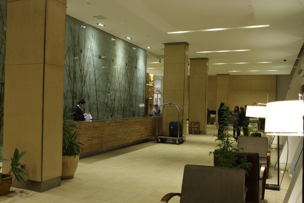 Hotel Dreams Valdivia Exterior photo Lobby