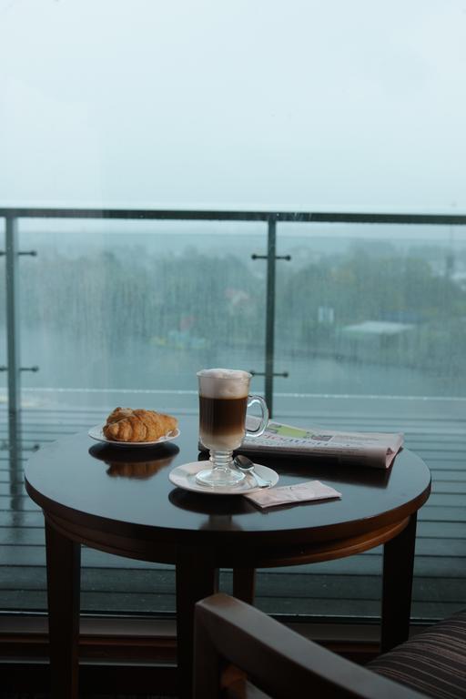 Hotel Dreams Valdivia Exterior photo A cup of latte